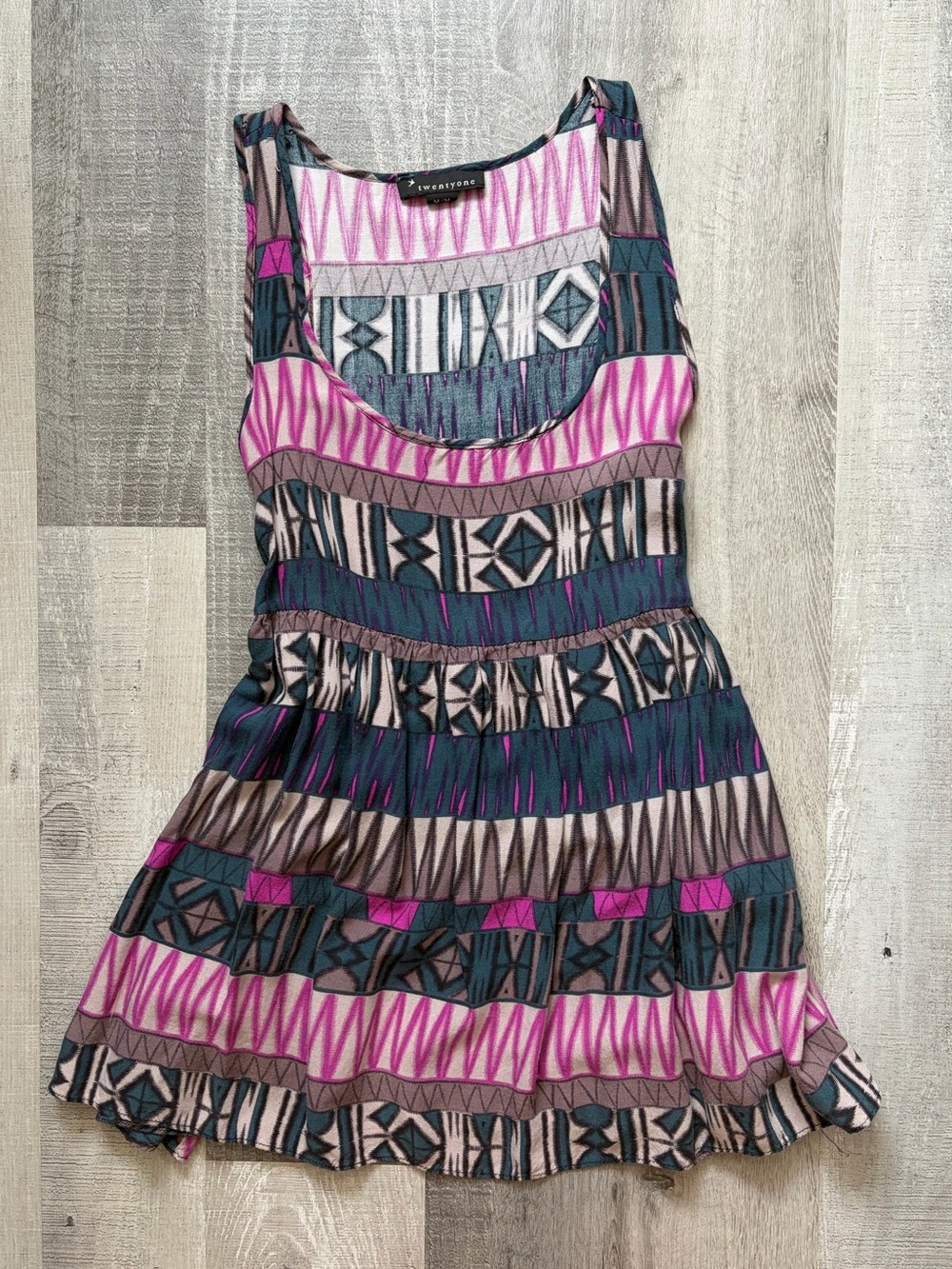 Y2K Oversized Flowy Tank Size M